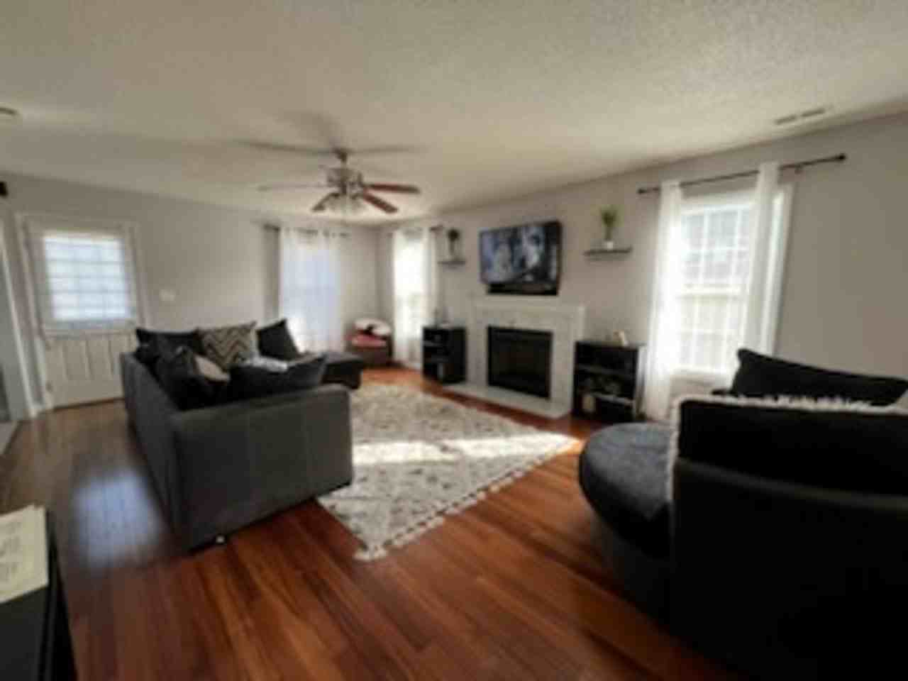 102 Newhan Ln - Photo 3 of 15