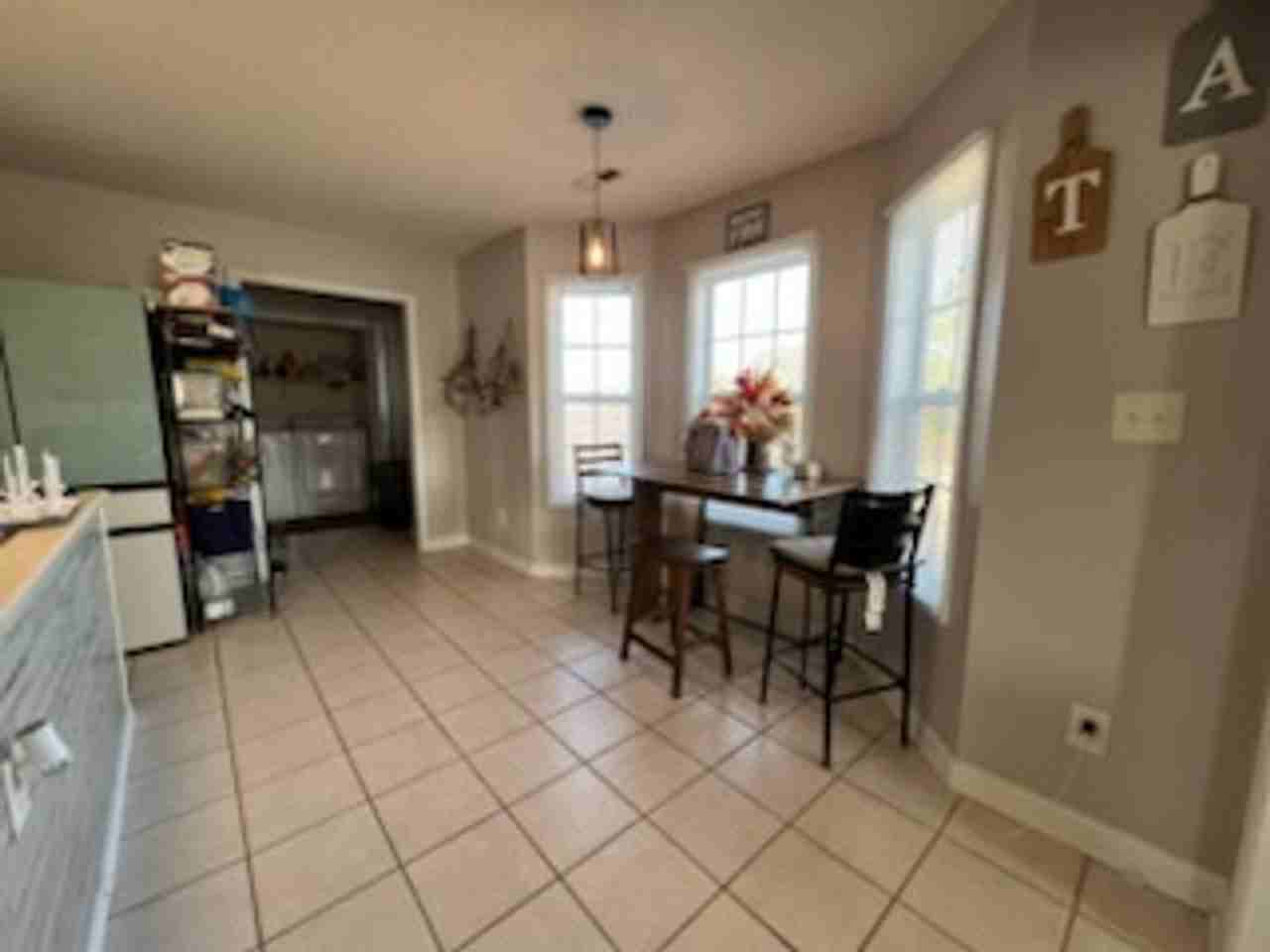 102 Newhan Ln - Photo 7 of 15