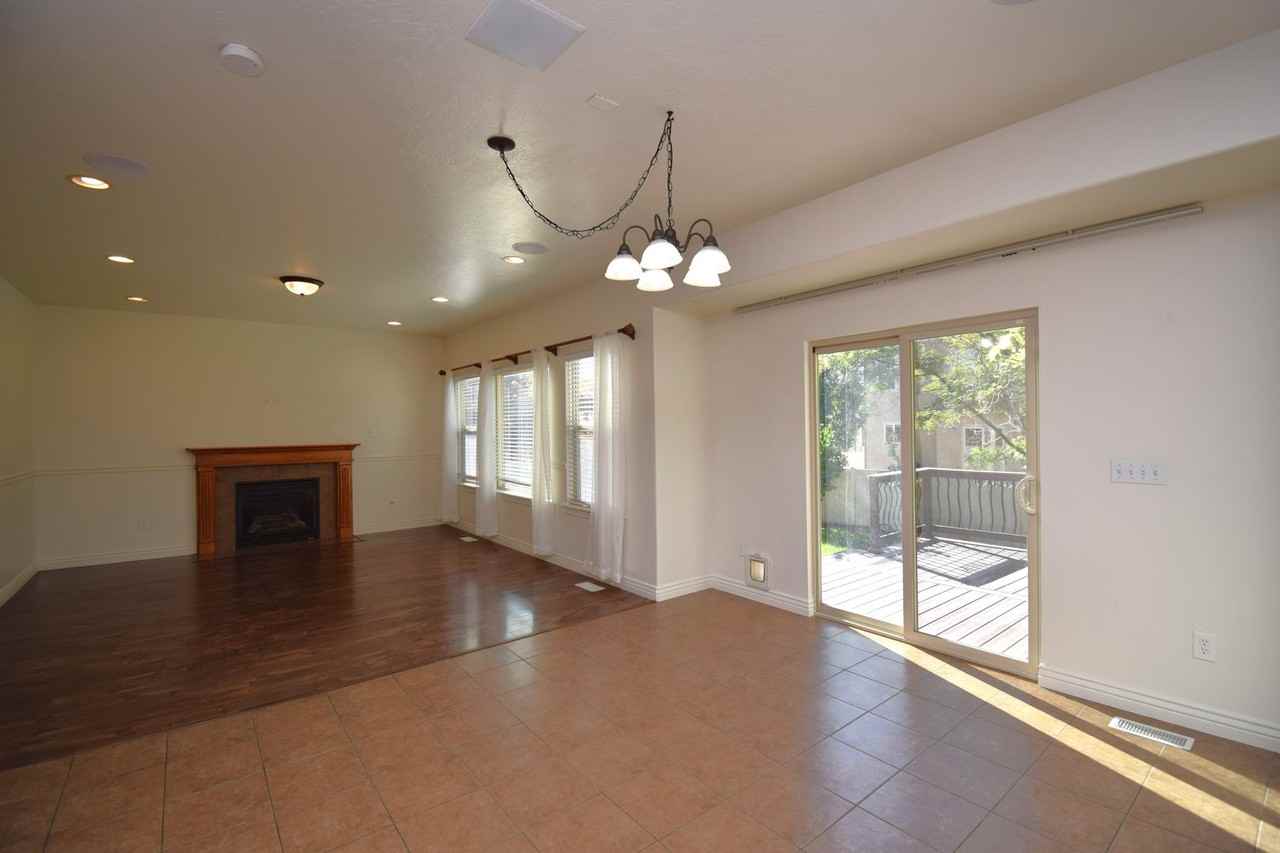 3397 W Chatel Dr - Photo 7 of 32