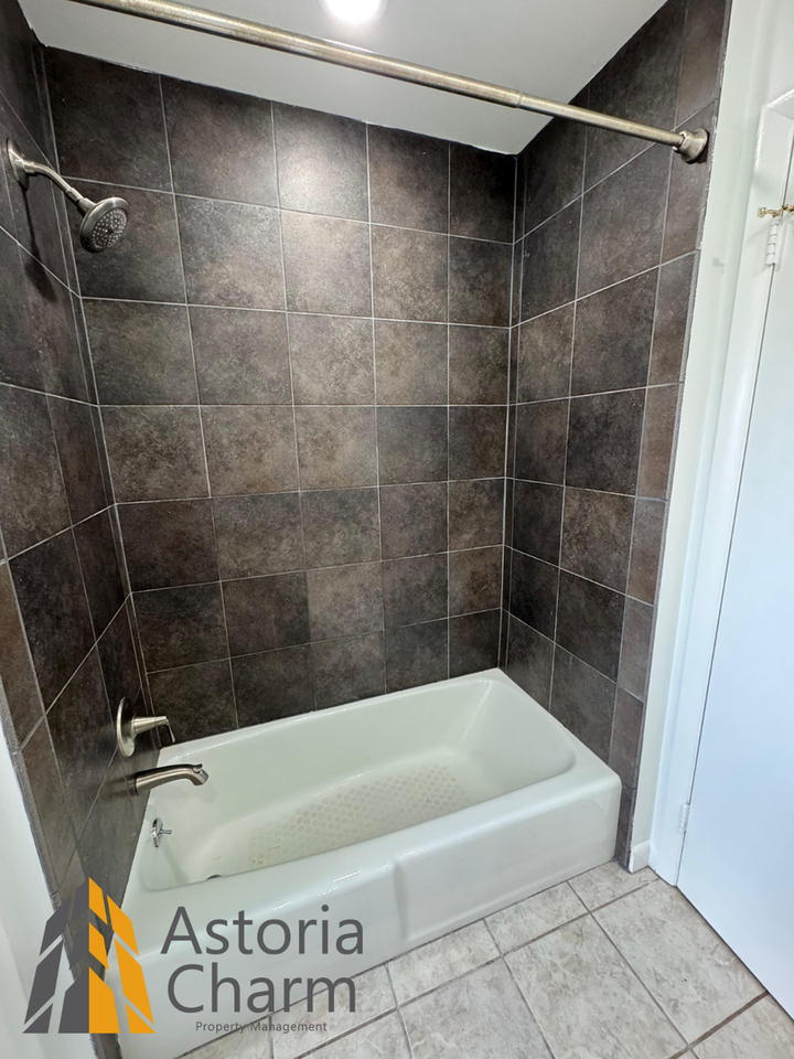 7128 Pheasant Cross Dr - Photo 7 of 50