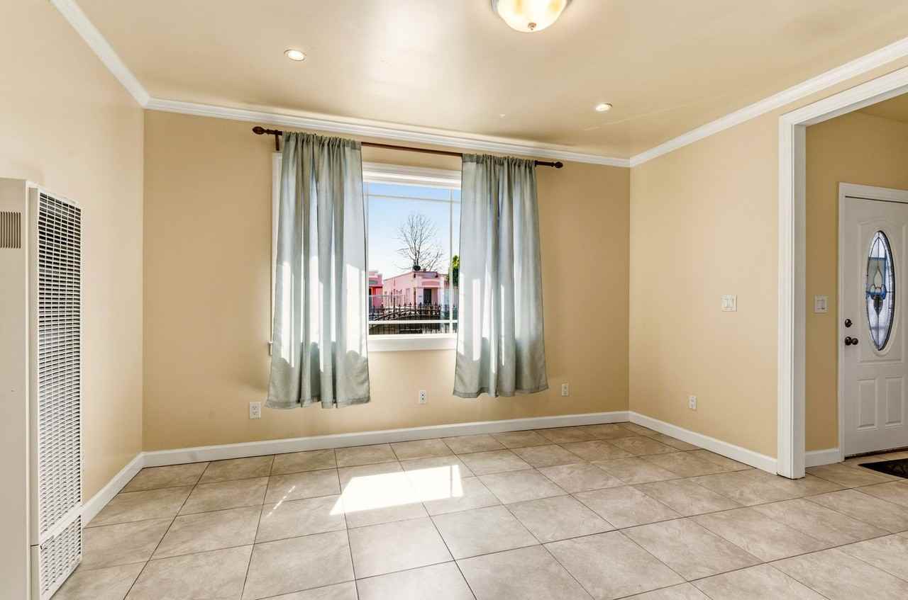 1211 98th Ave - Photo 4 of 39