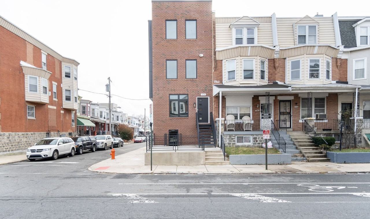 5734 WALNUT - Photo 2 of 3