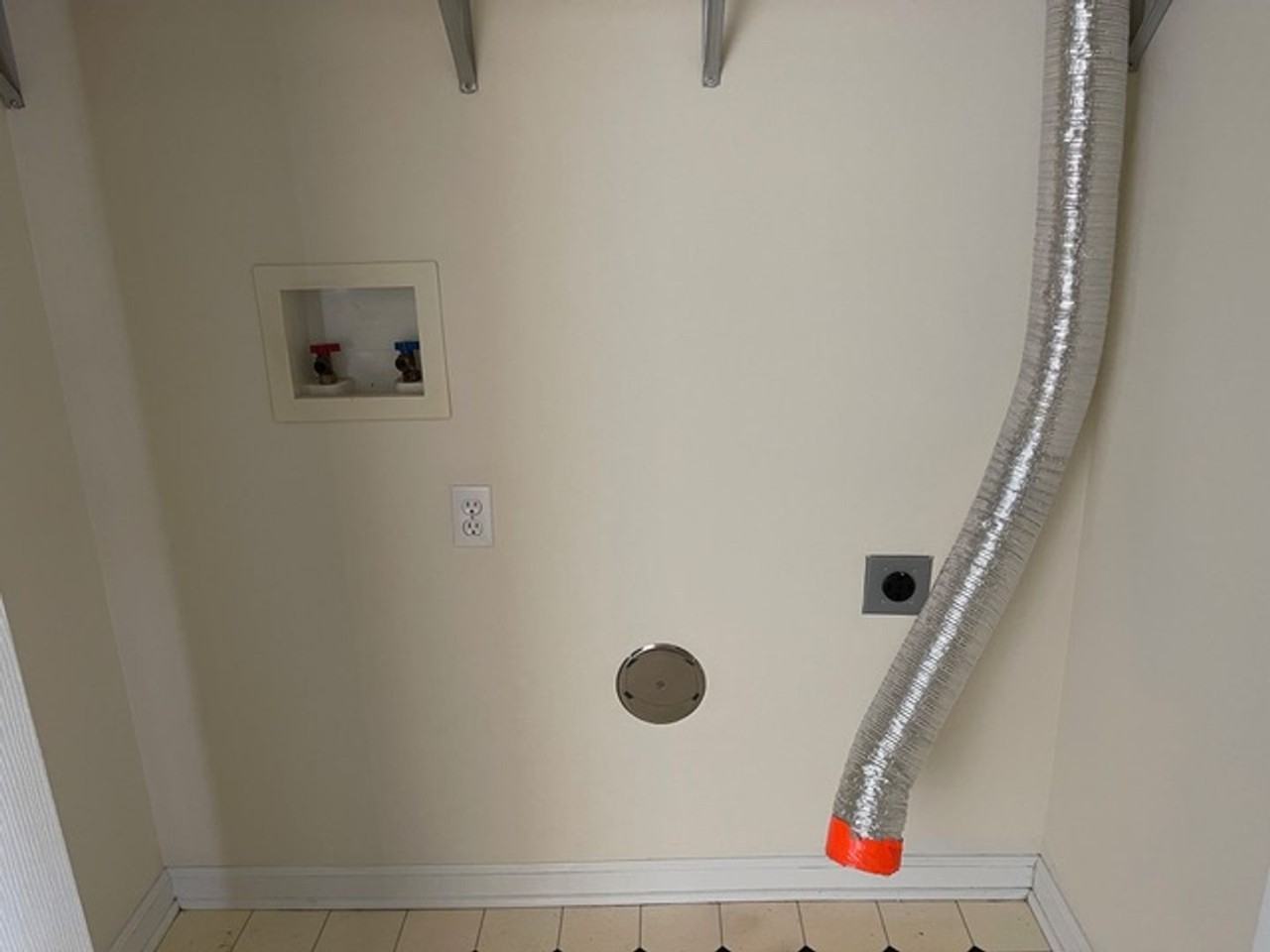 903 Norman Dr - Photo 4 of 25