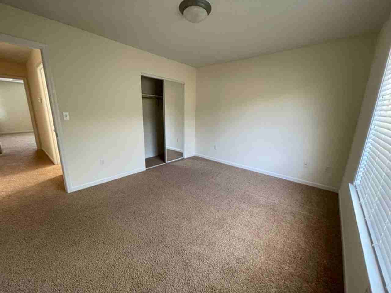 903 Norman Dr - Photo 6 of 25