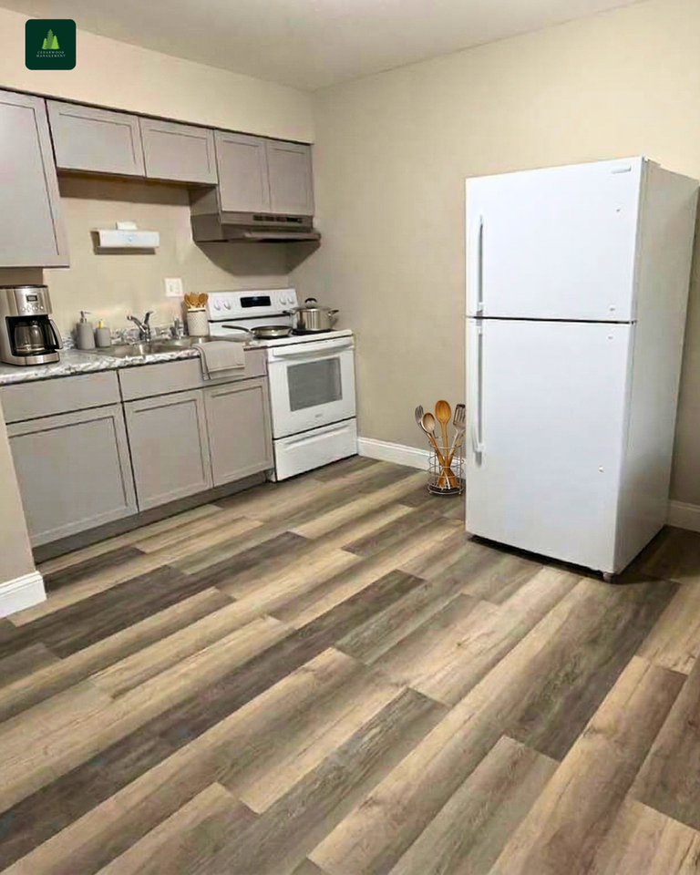 779 Anderson Ave - Photo 4 of 11