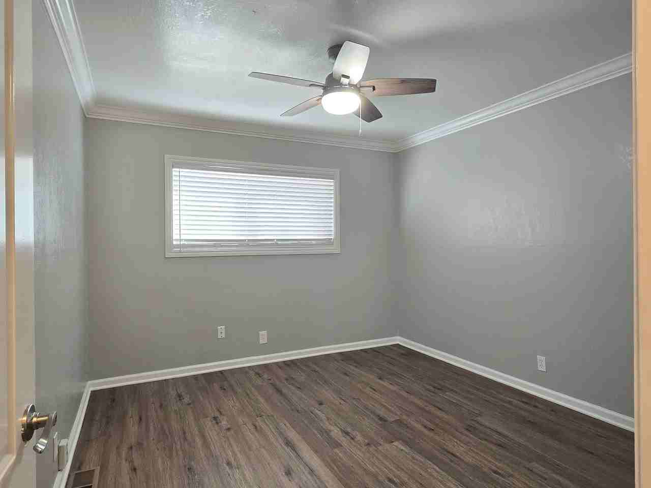 450 California St #3 - Photo 5 of 7