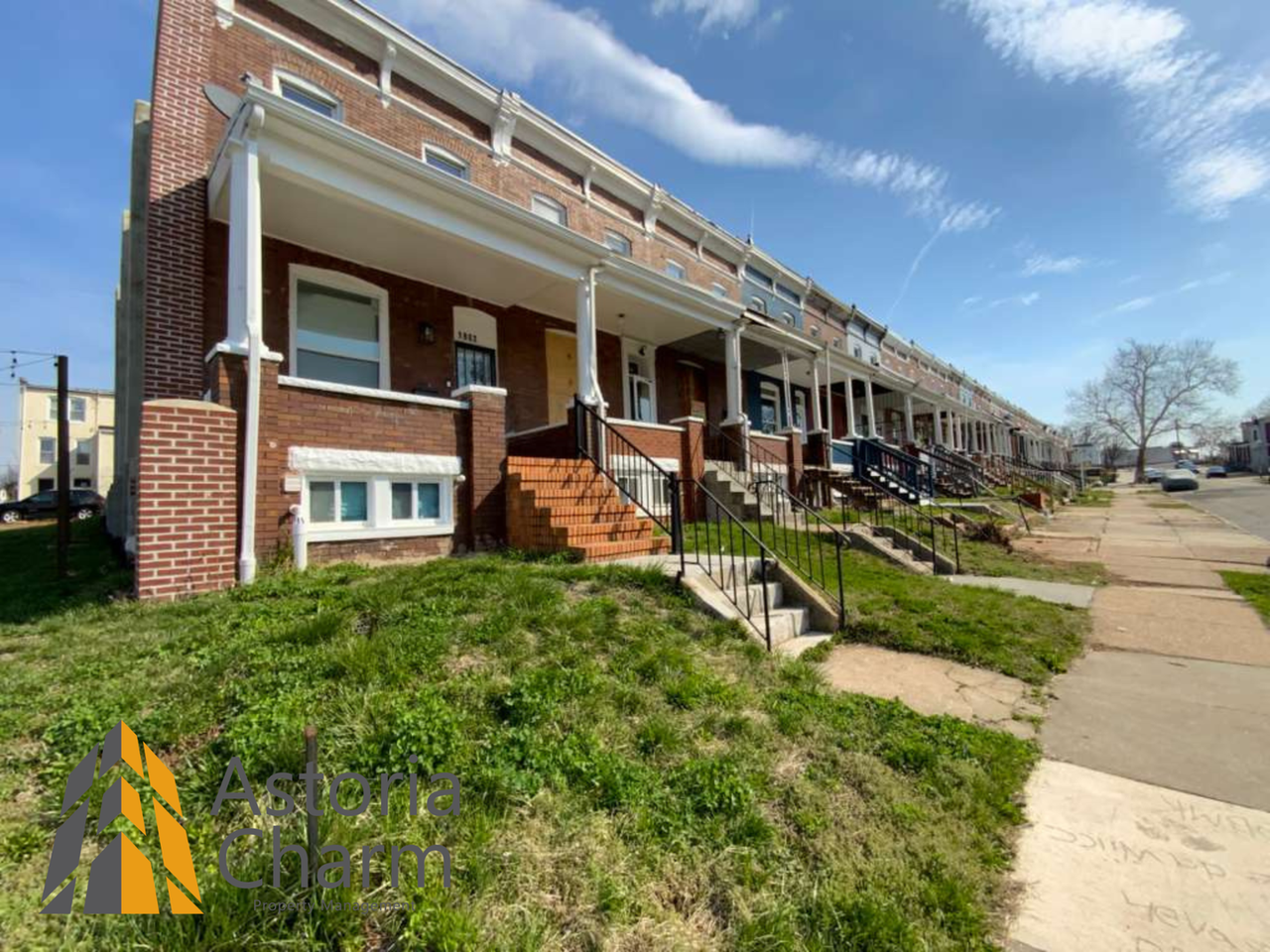 1802 E 28th St - Photo 2 of 31