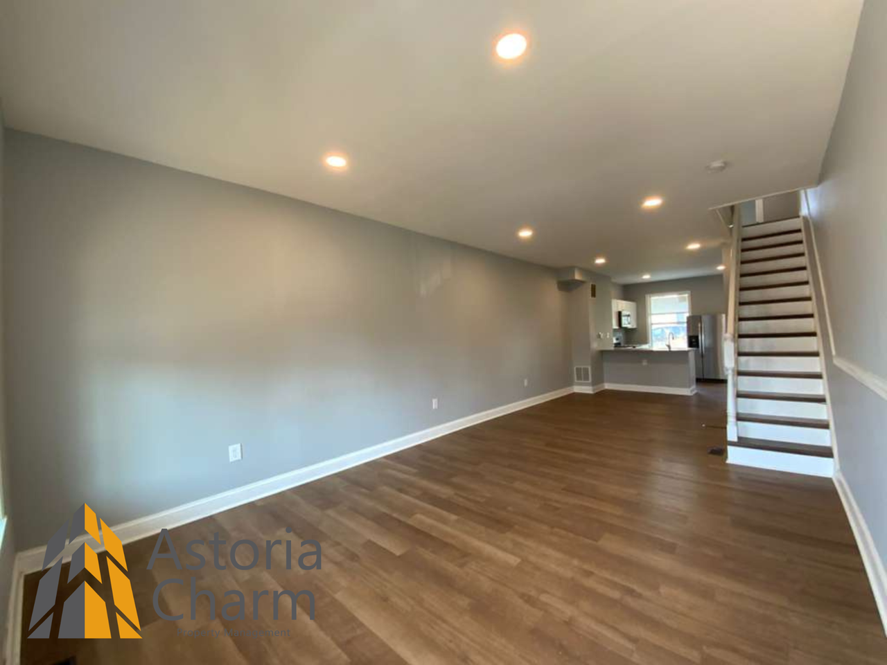 1802 E 28th St - Photo 6 of 31