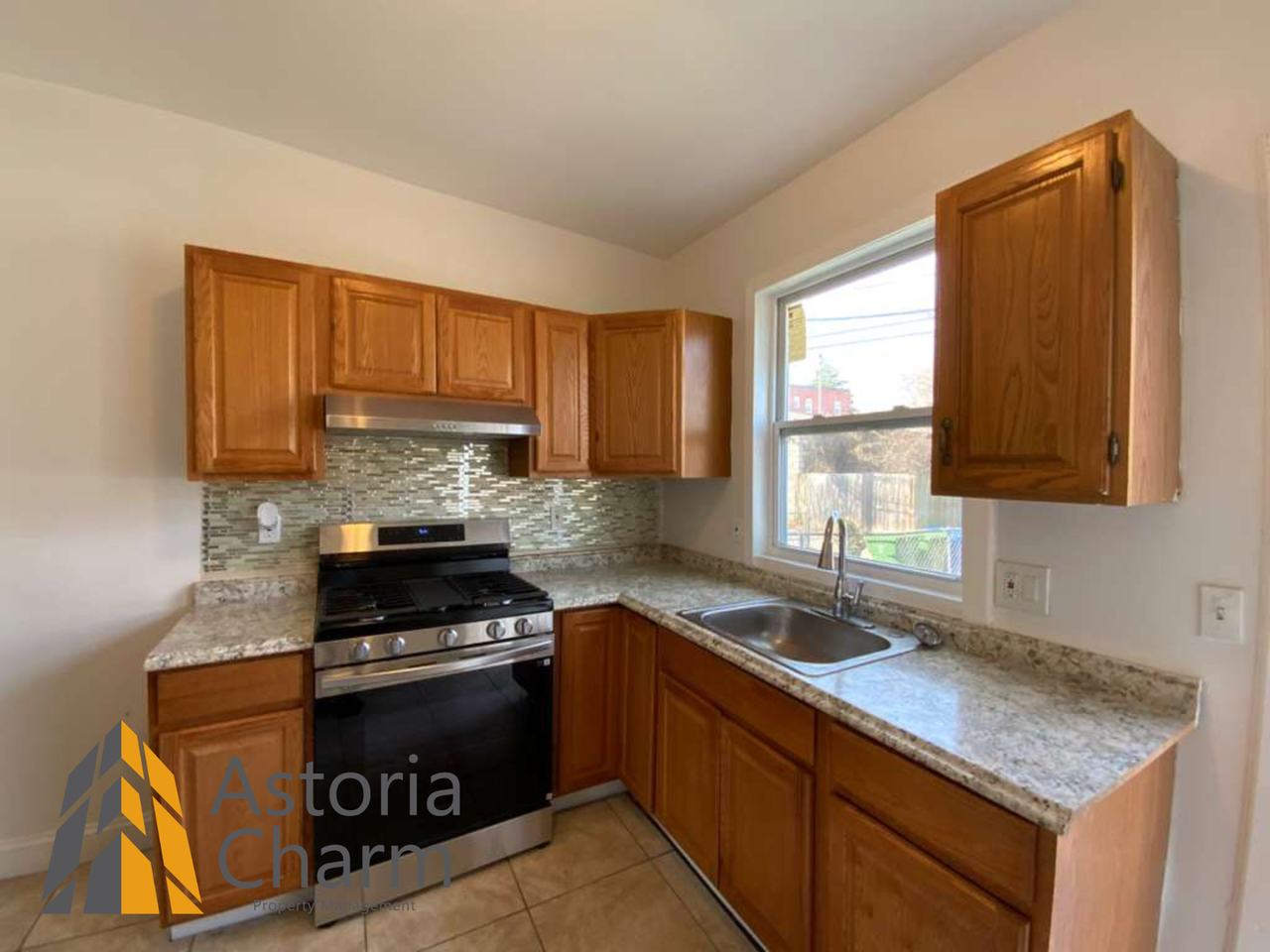 2606 Cecil Ave - Photo 2 of 36