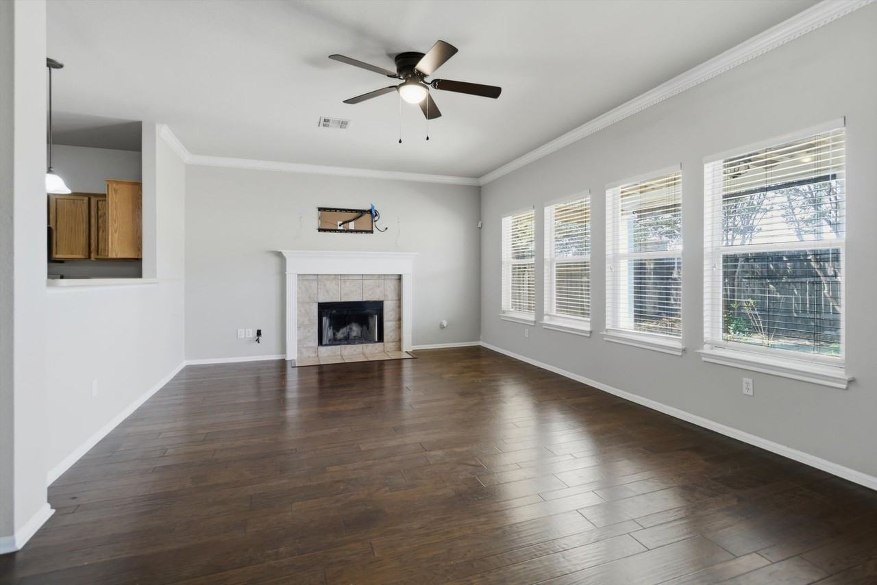 21827 Goldcrest Run - Photo 7 of 26