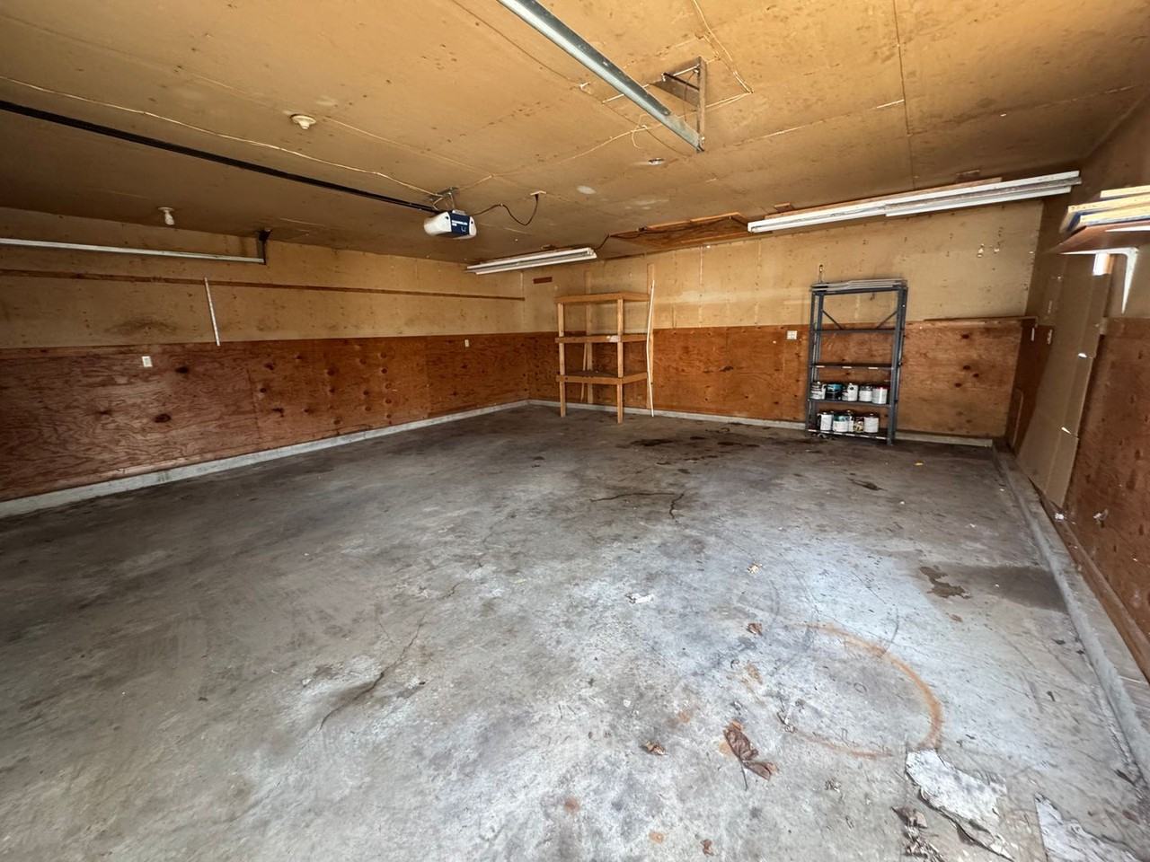 2525 Crestview Dr - Photo 4 of 19