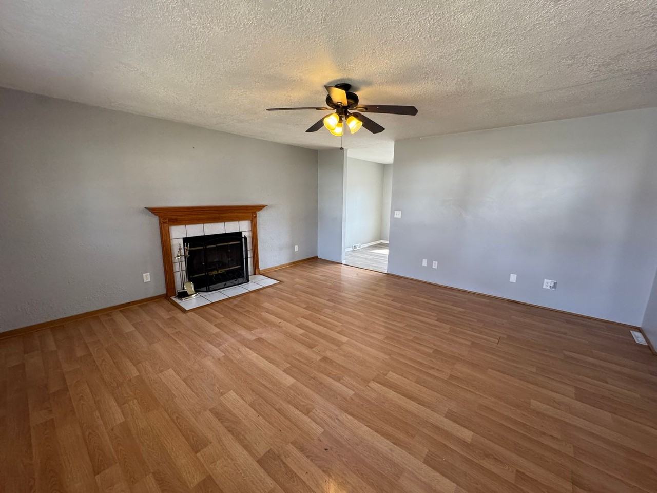 2525 Crestview Dr - Photo 7 of 19