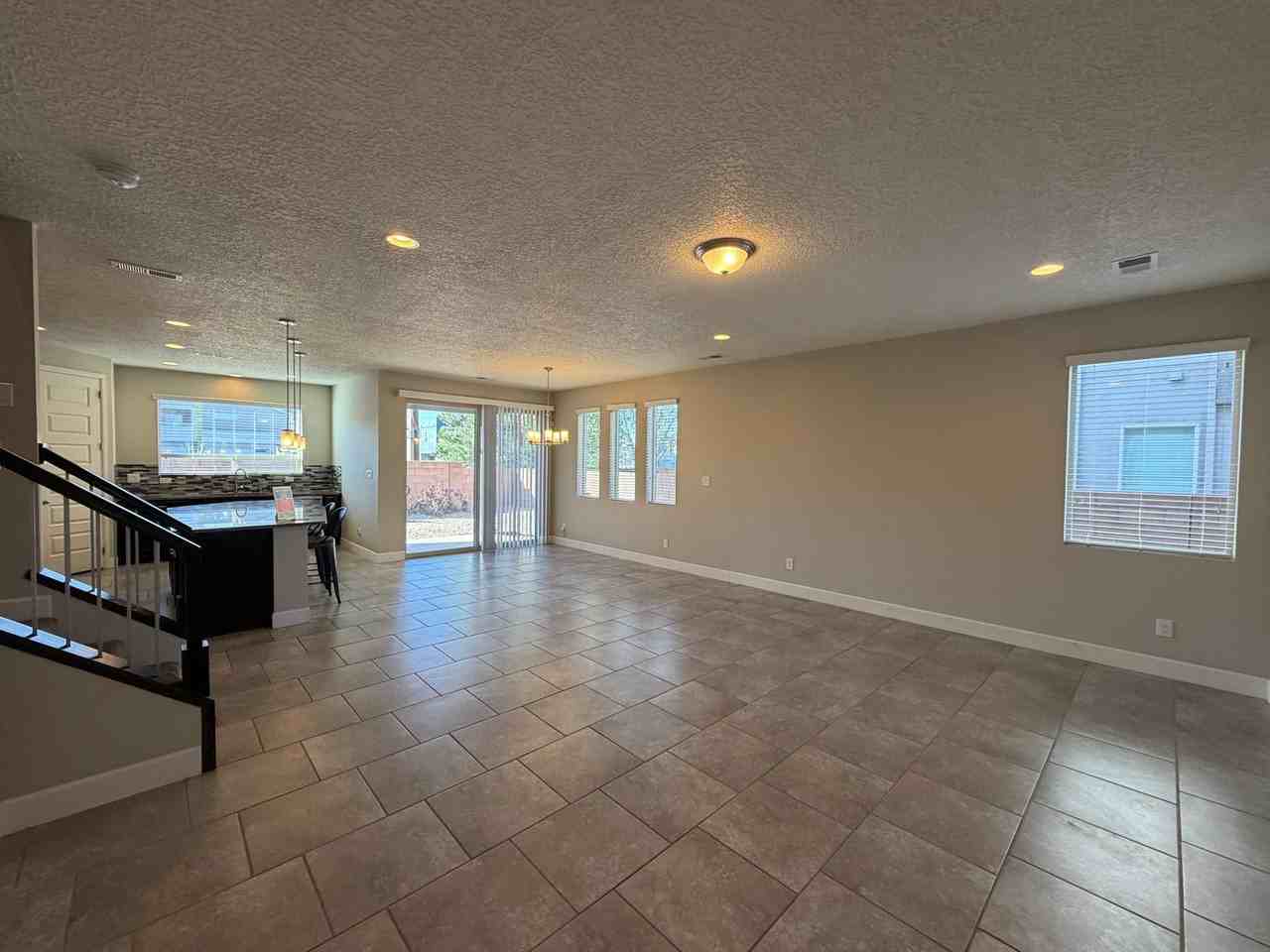 12028 Zanjero Rd Se - Photo 5 of 33