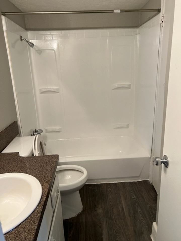 1st. Month Rent FREE $99.00 Deposit (OAC) - Photo 5 of 48