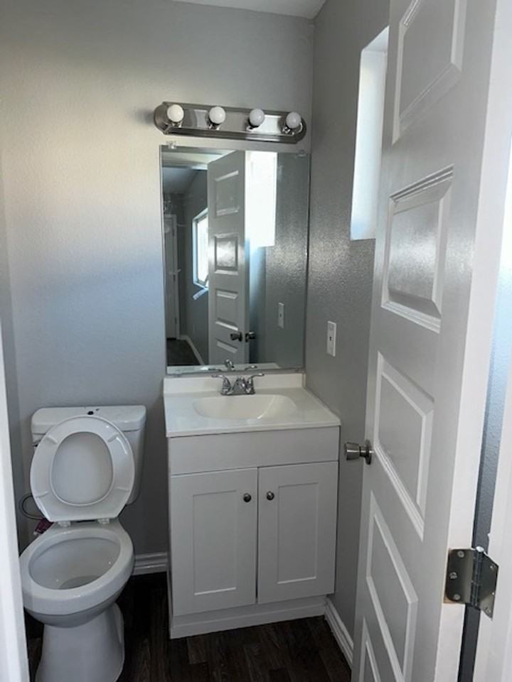 1st. Month Rent FREE $99.00 Deposit (OAC) - Photo 7 of 48