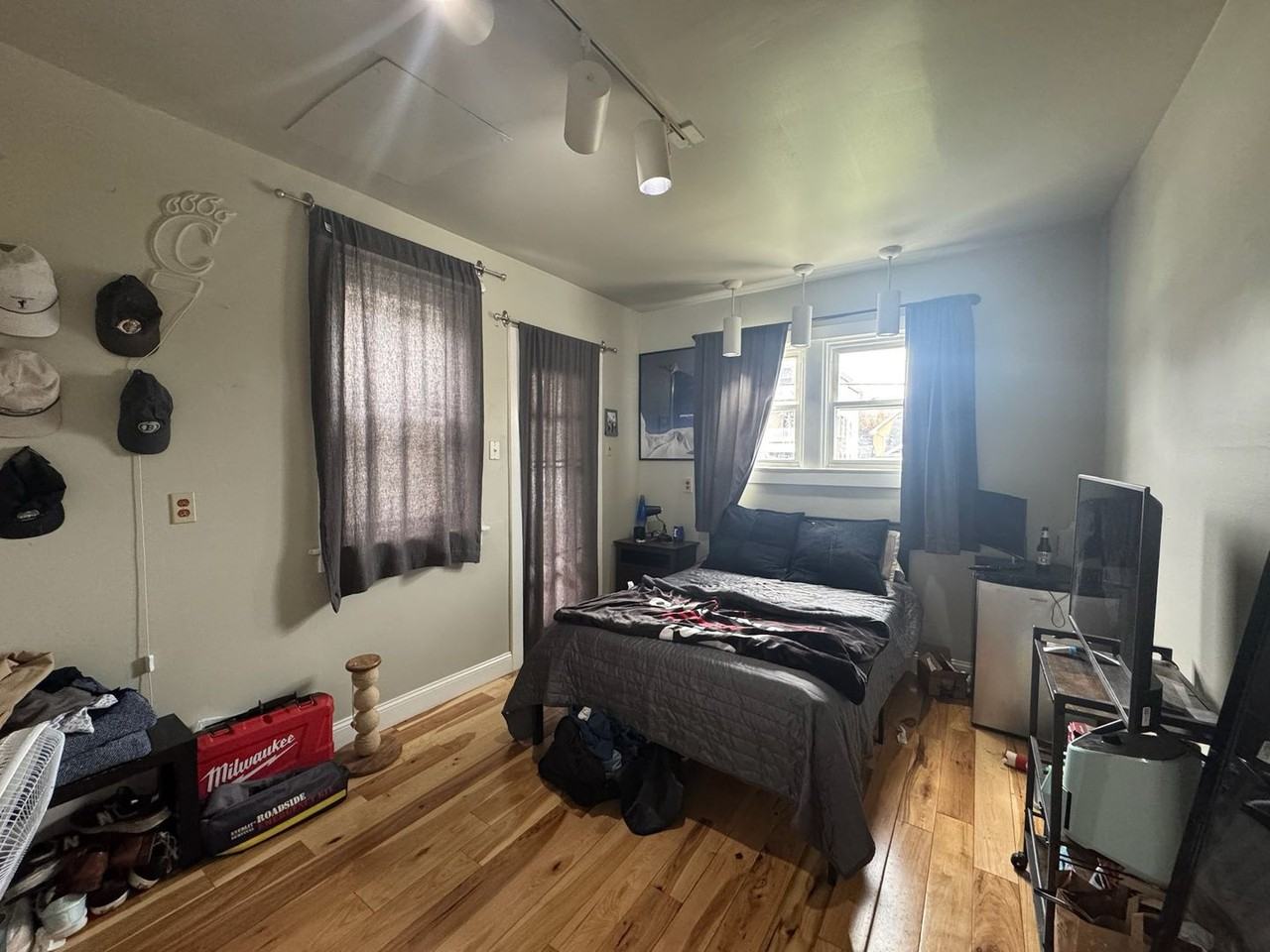 350 Probasco St - Photo 4 of 29