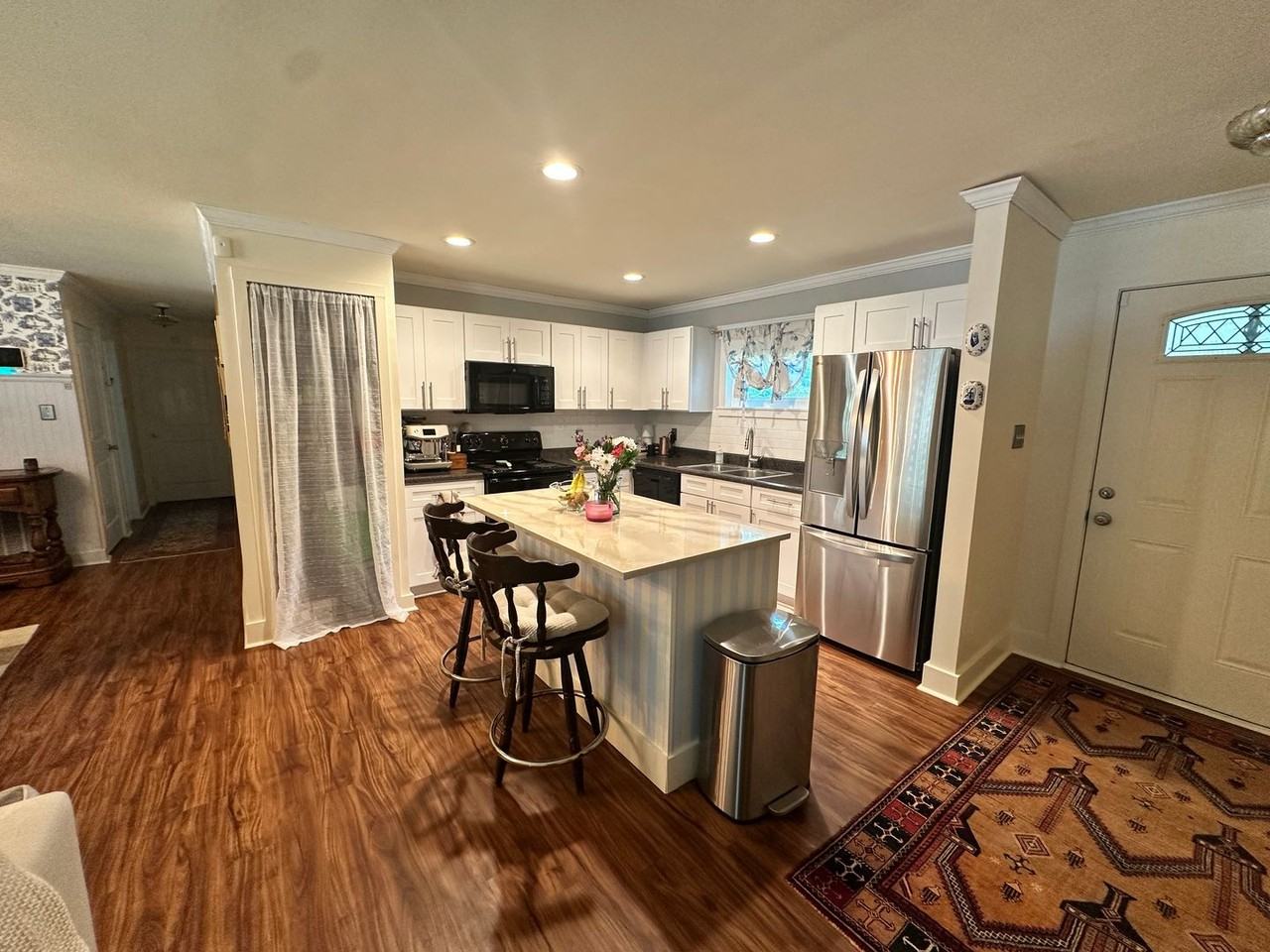 1815 E 58th St - Photo 6 of 19