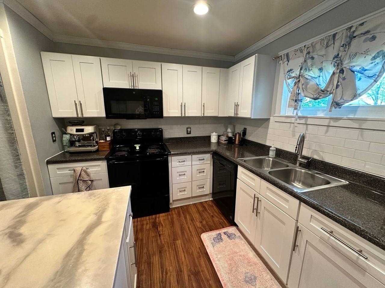 1815 E 58th St - Photo 7 of 19