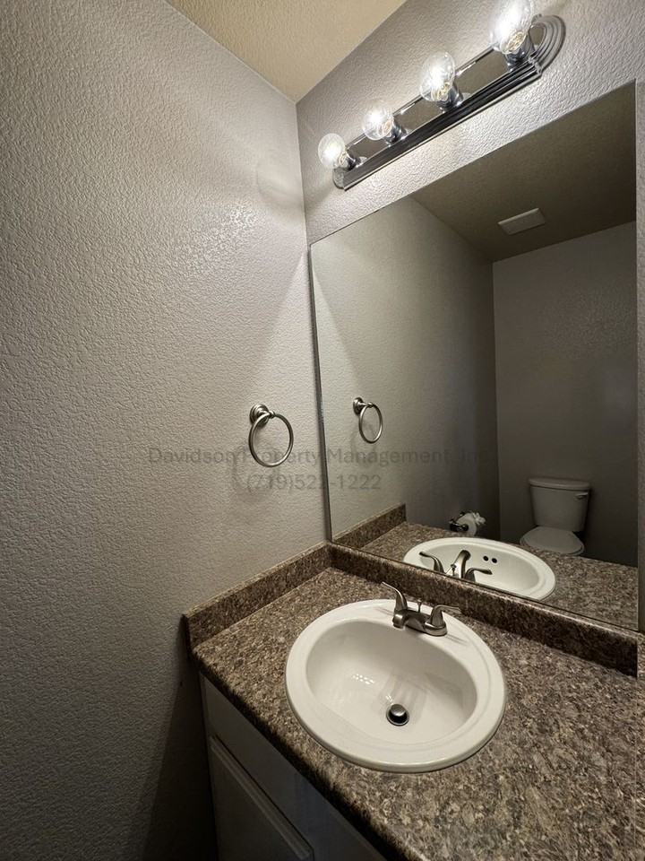 4777 Gami Way - Photo 3 of 20