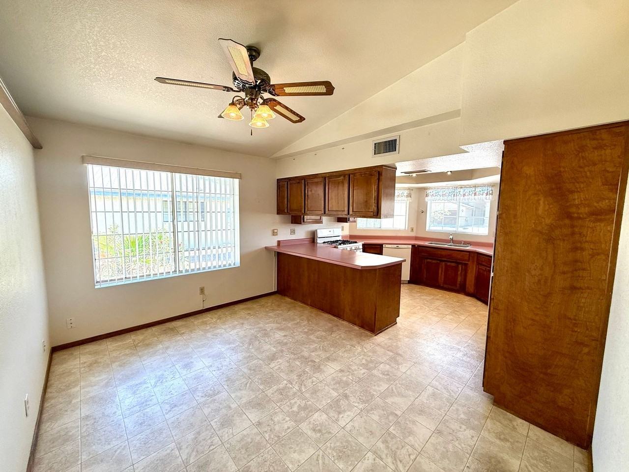 2739 Ricca Ct - Photo 7 of 35