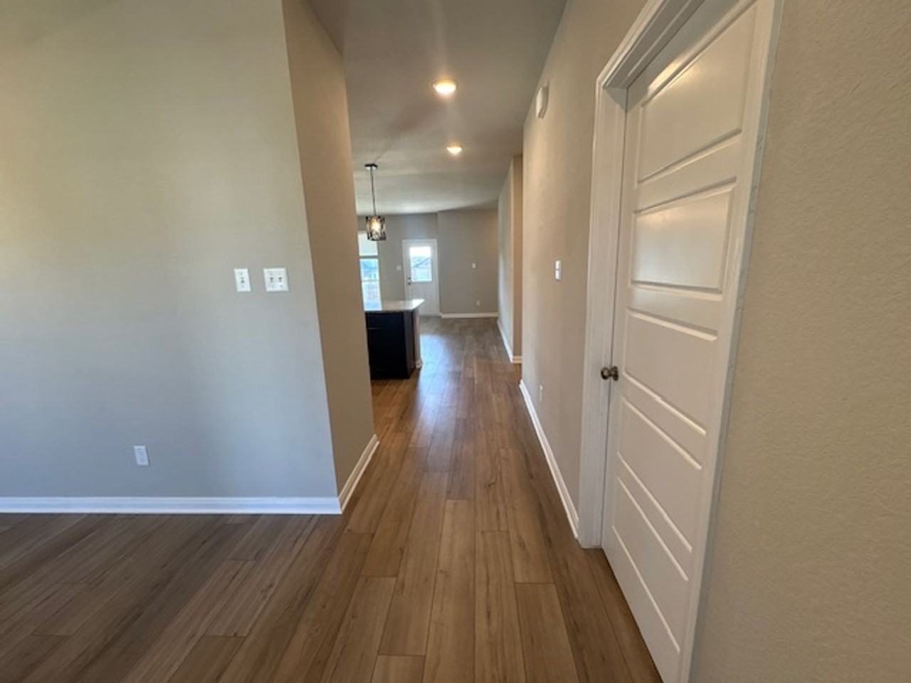 5507 Aurelia Dr - Photo 2 of 19