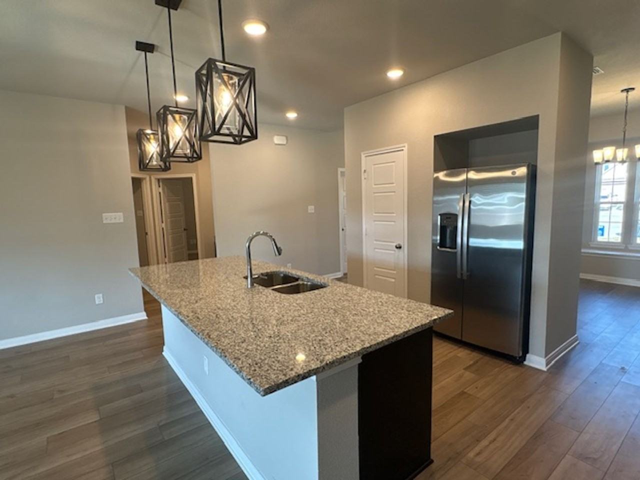 5507 Aurelia Dr - Photo 5 of 19