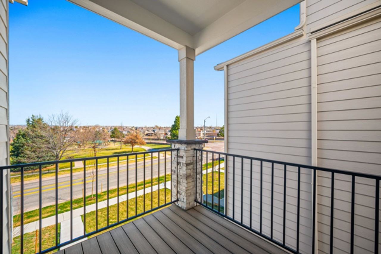 3095 Curly Grv - Photo 6 of 43