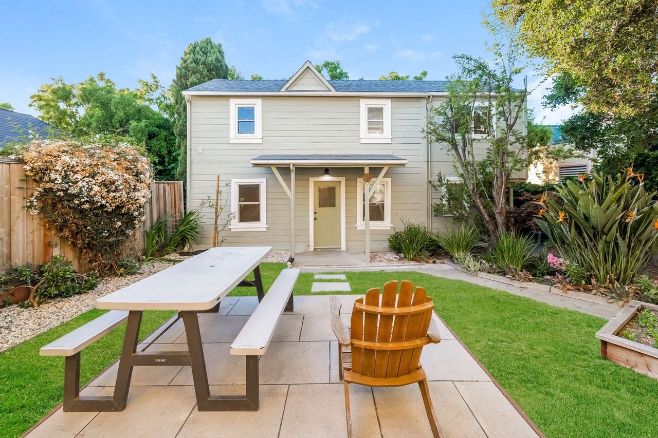 1741 Rose St - Photo 2 of 24