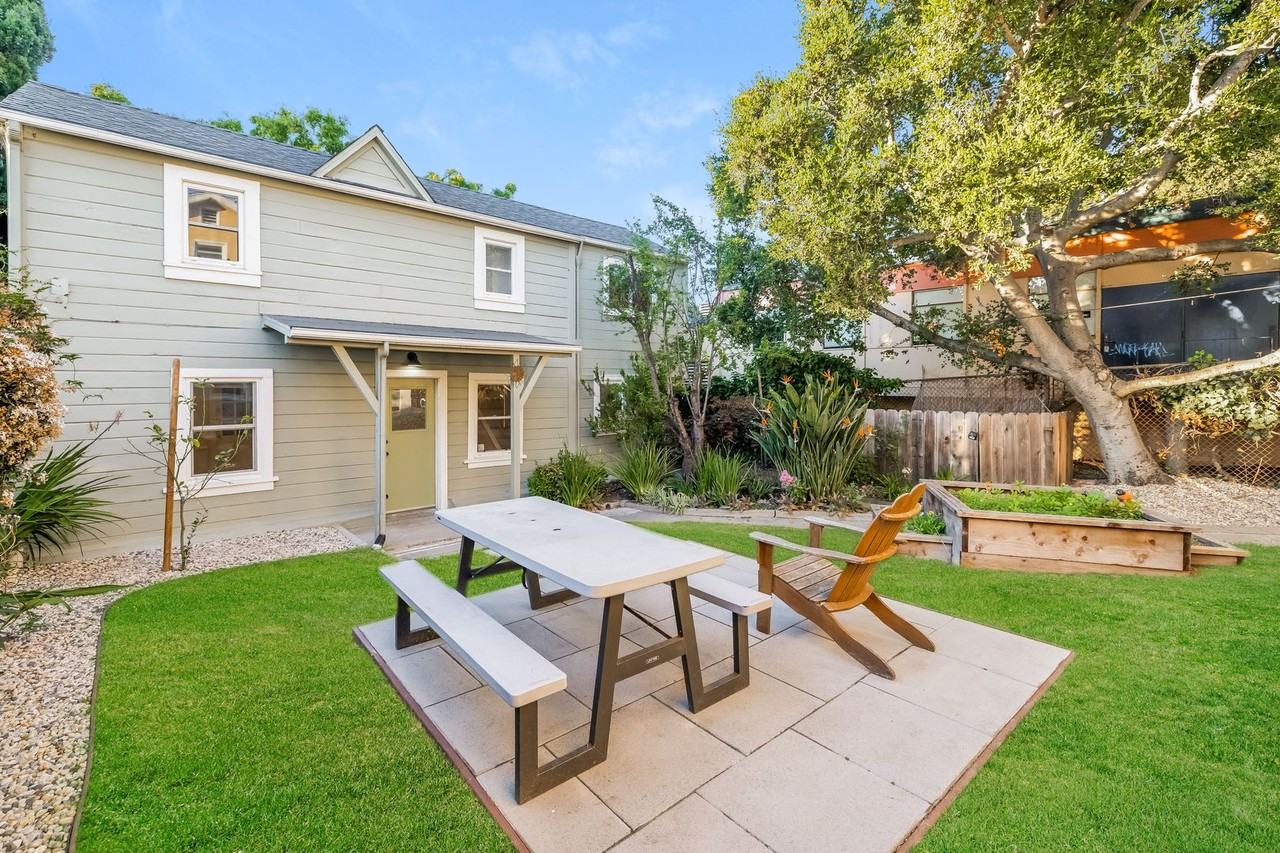 1741 Rose St - Photo 3 of 24