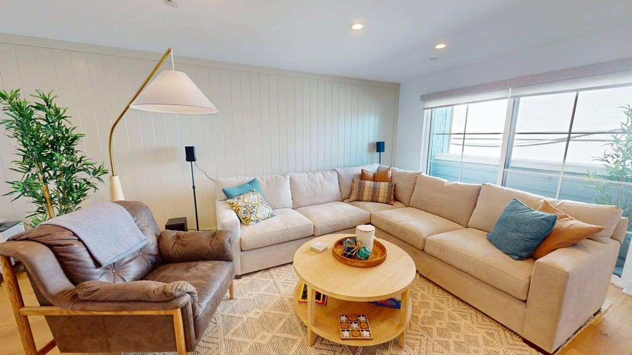 543 Orange Ave - Photo 2 of 39