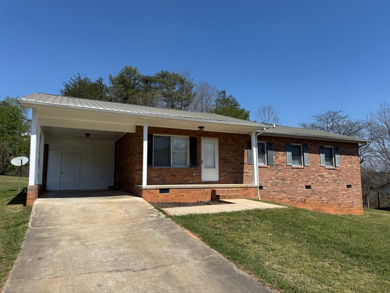 115 Reese Rd - Photo 3 of 3