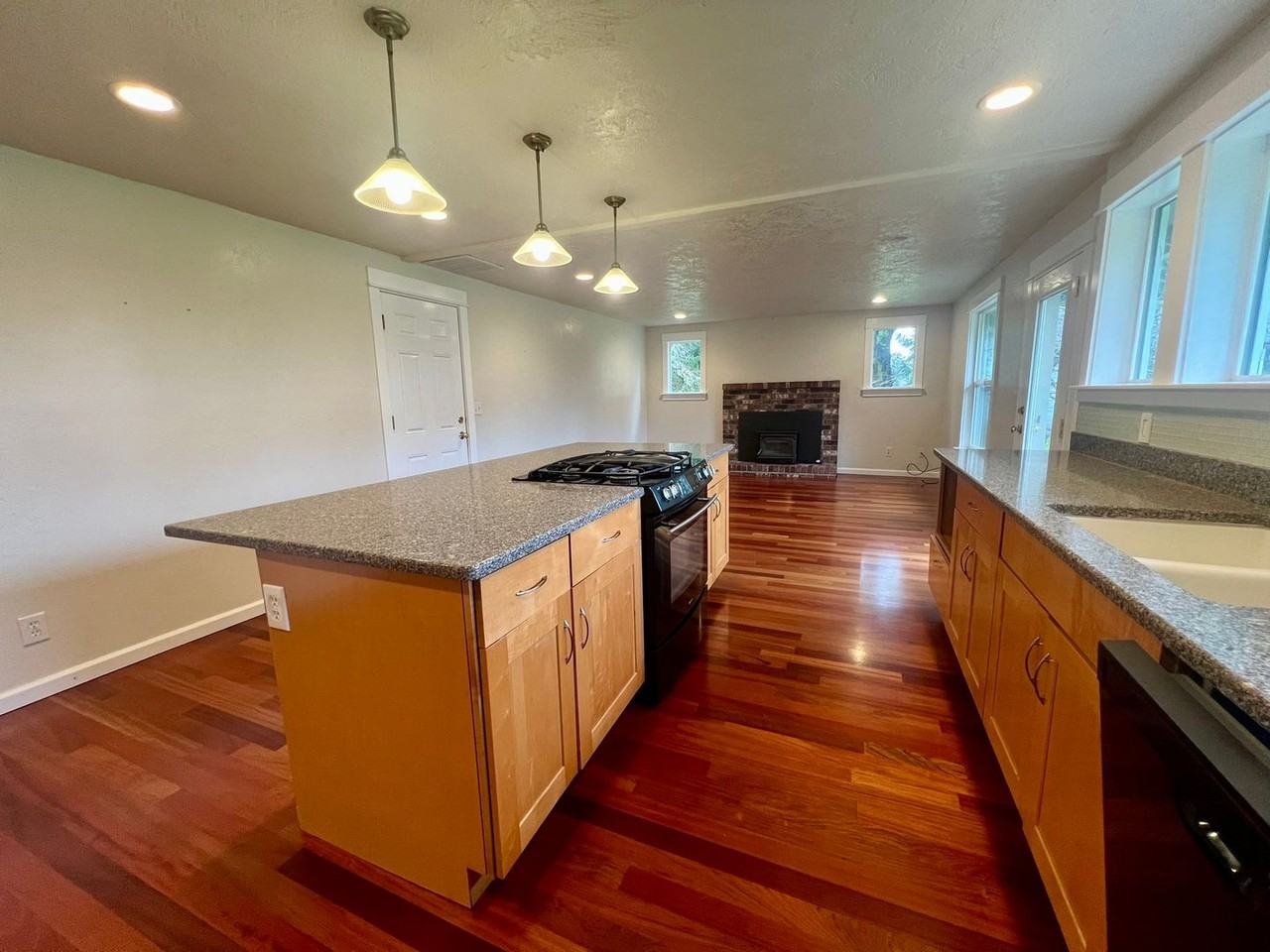 2027 26th Ave Nw - Photo 3 of 32