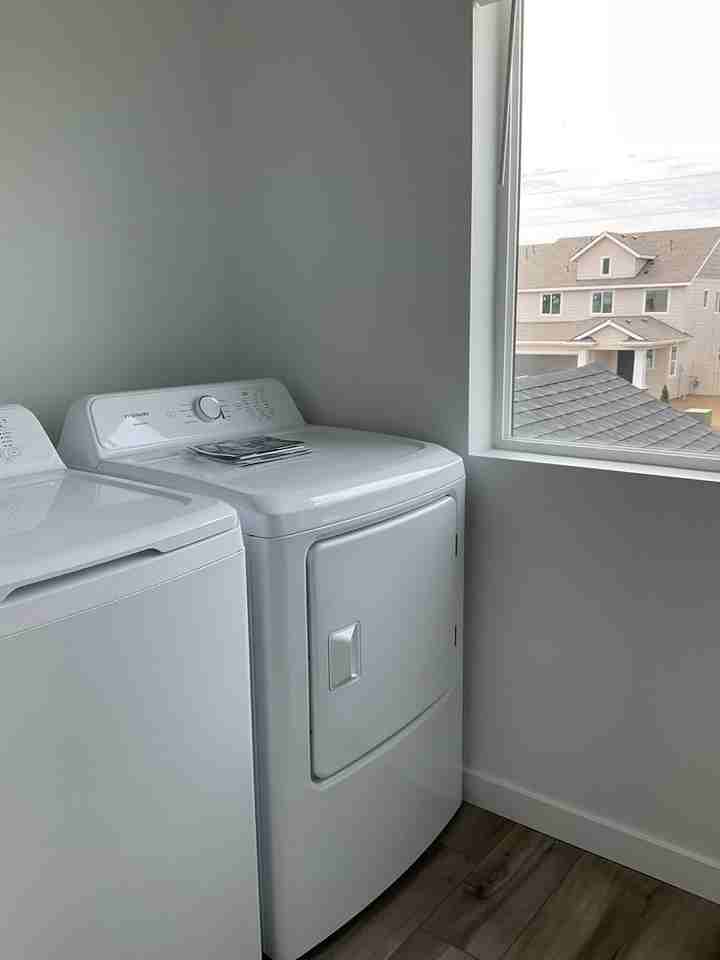 1820 N Big Star Ave - Photo 6 of 16