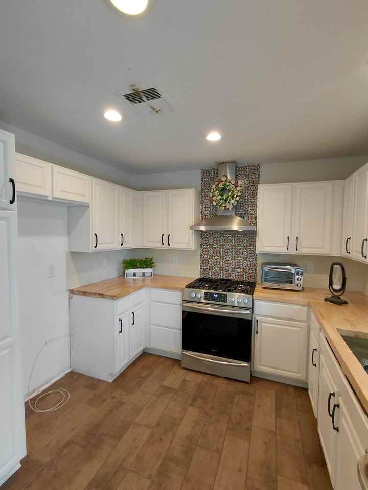 314 Butterfield Trl - Photo 2 of 21