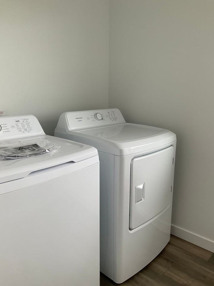 1832 N Big Star Ave - Photo 7 of 17