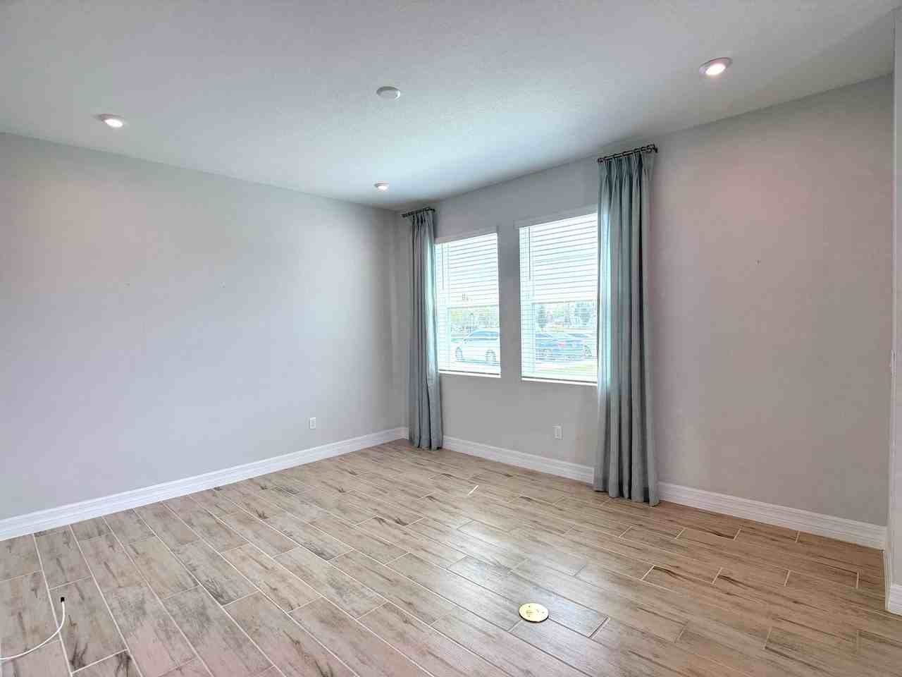 771 Spring Palms Loop - Photo 7 of 40