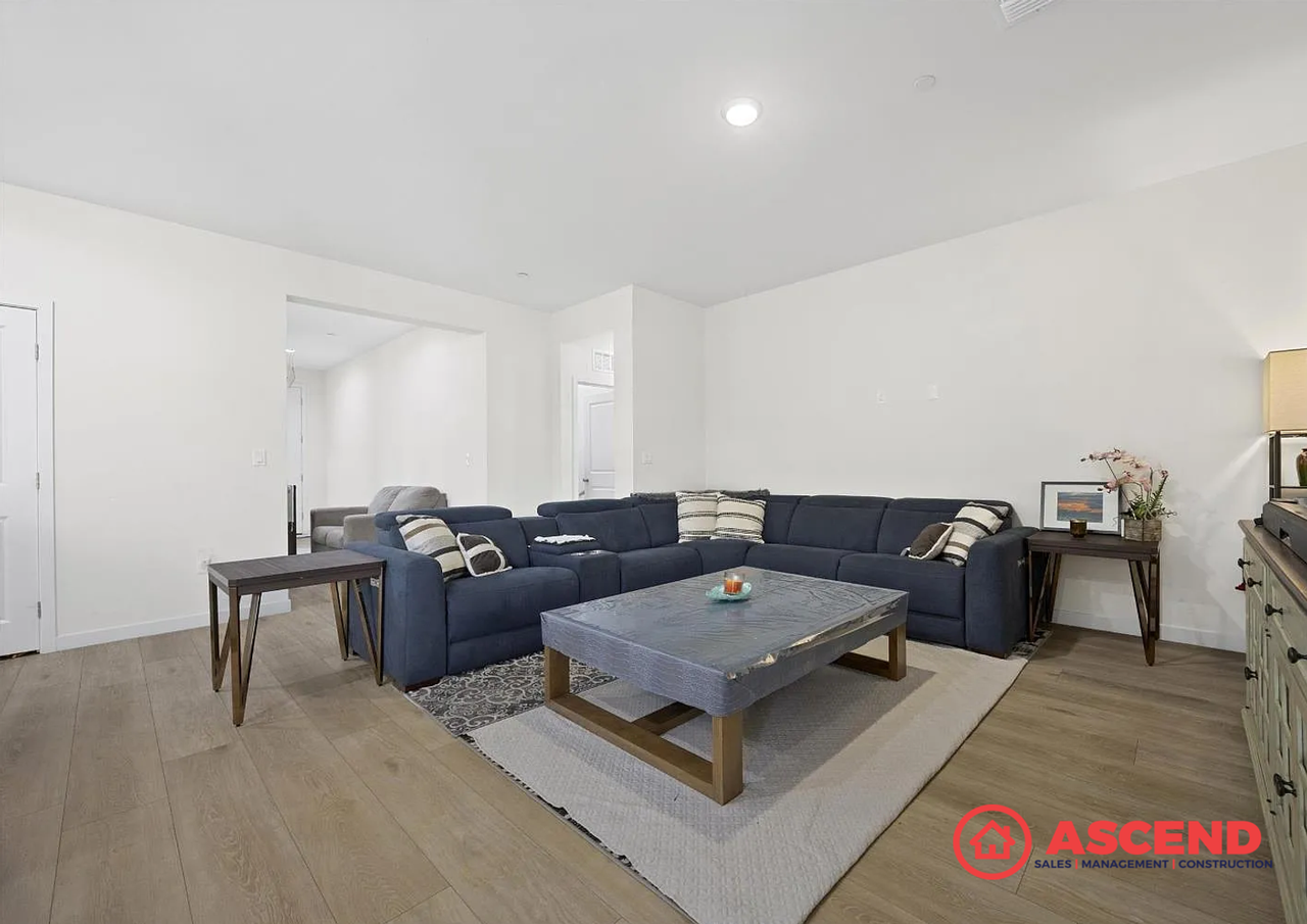 8418 Creede St - Photo 4 of 14