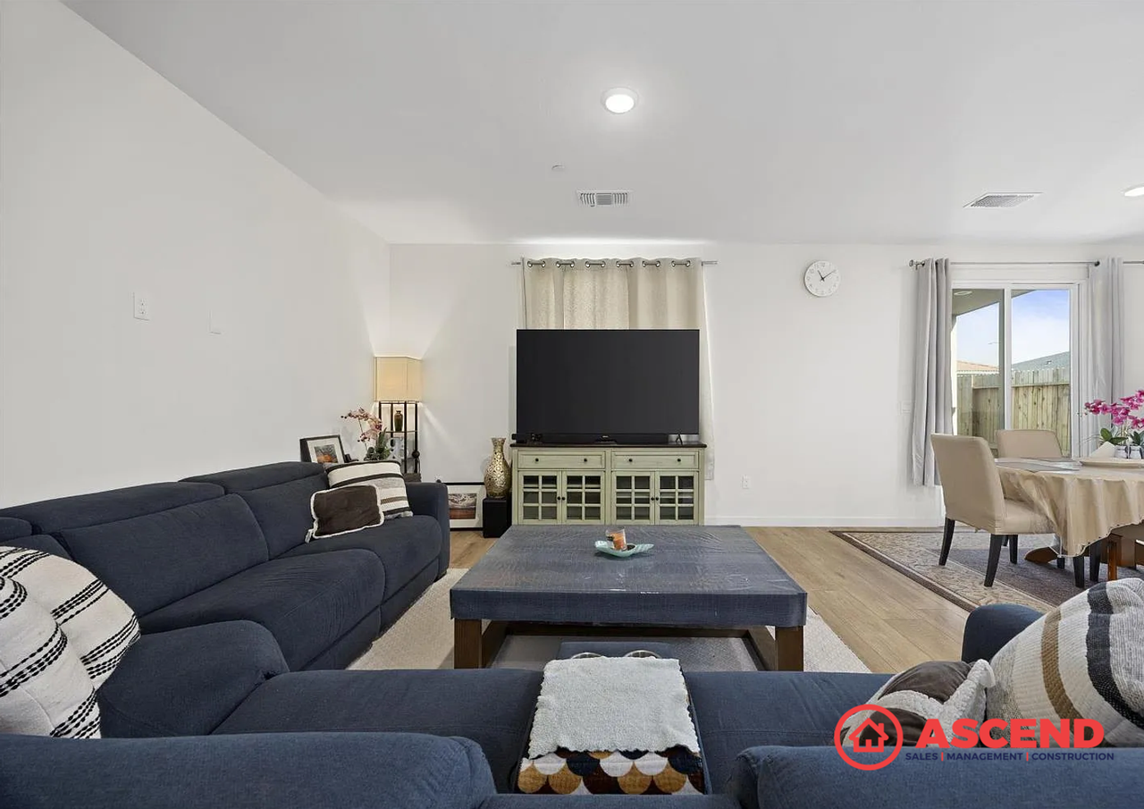 8418 Creede St - Photo 5 of 14