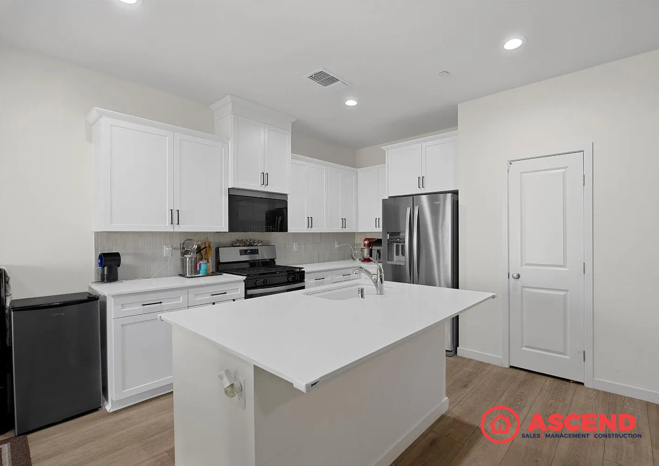 8418 Creede St - Photo 7 of 14