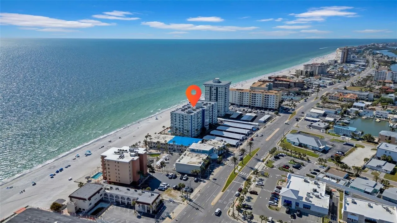 17400 Gulf Blvd #J9 - Photo 5 of 41