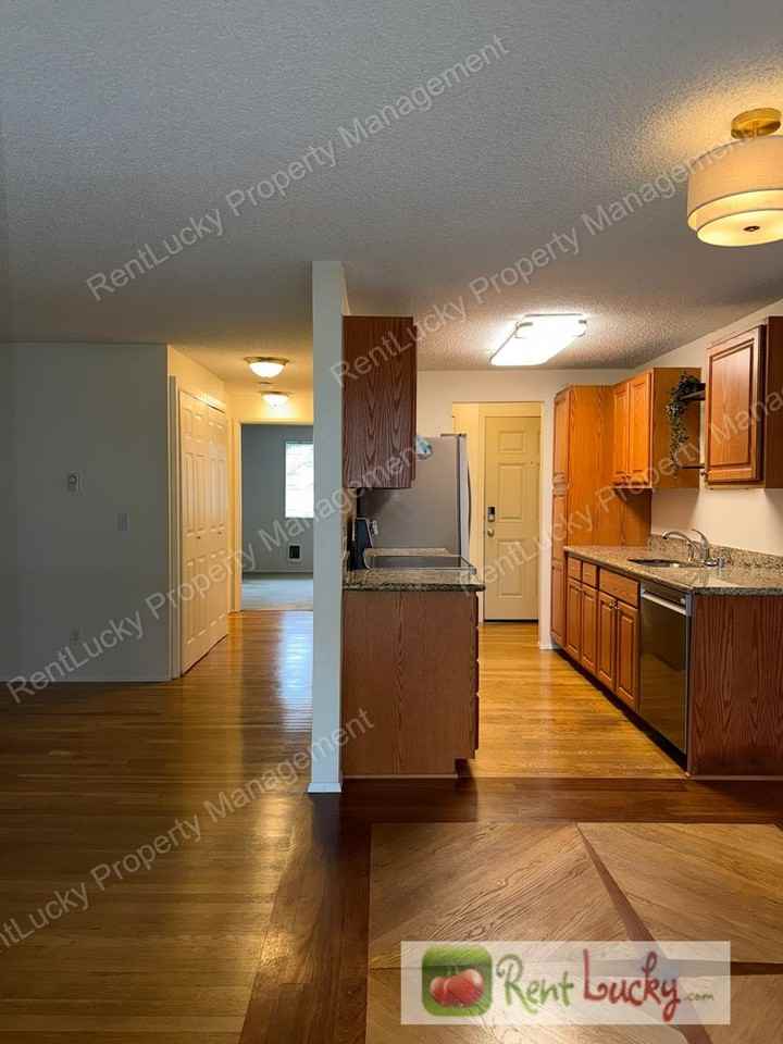 12510 Ne 117th Pl - Photo 3 of 24