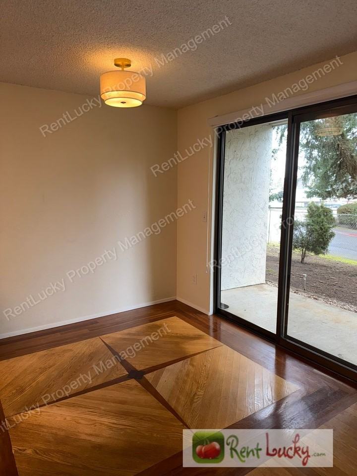 12510 Ne 117th Pl - Photo 7 of 24