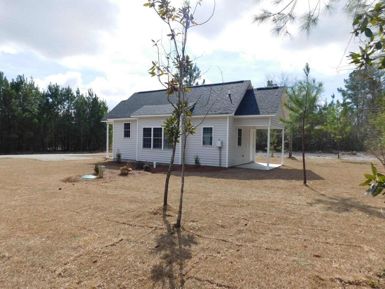 240 Alexander Way S - Photo 4 of 18