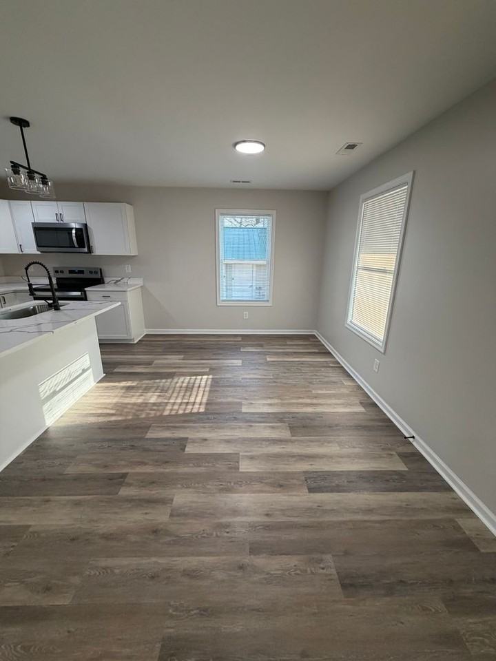 2269 Aragon St - Photo 7 of 13