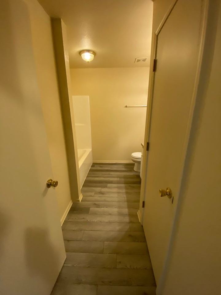 OZIER ST. 8-PLEX - Photo 7 of 16