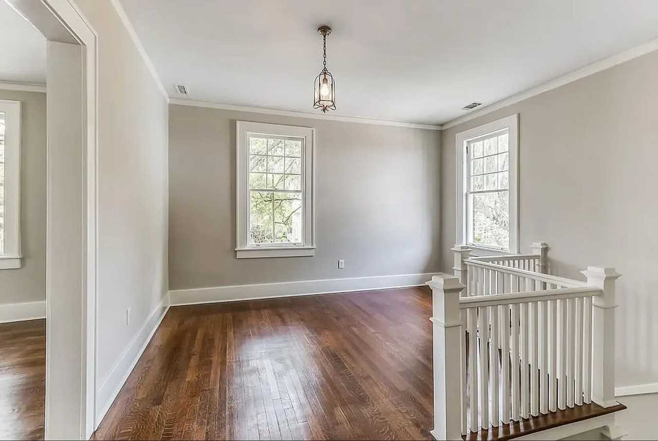 138 E 50th St #2 - Photo 5 of 36