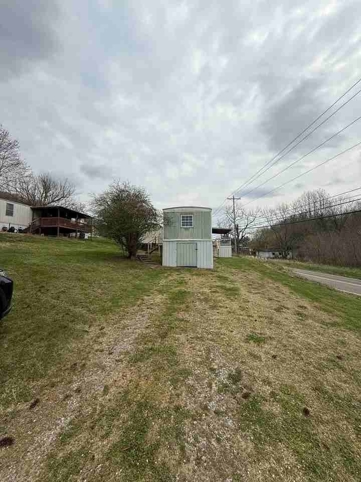 1032 W Carters Valley Rd - Photo 3 of 35