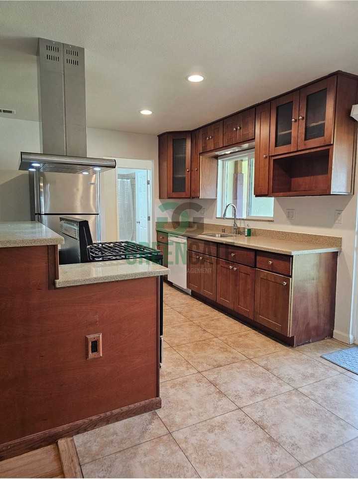 115 E Emerson Ave - Photo 6 of 42