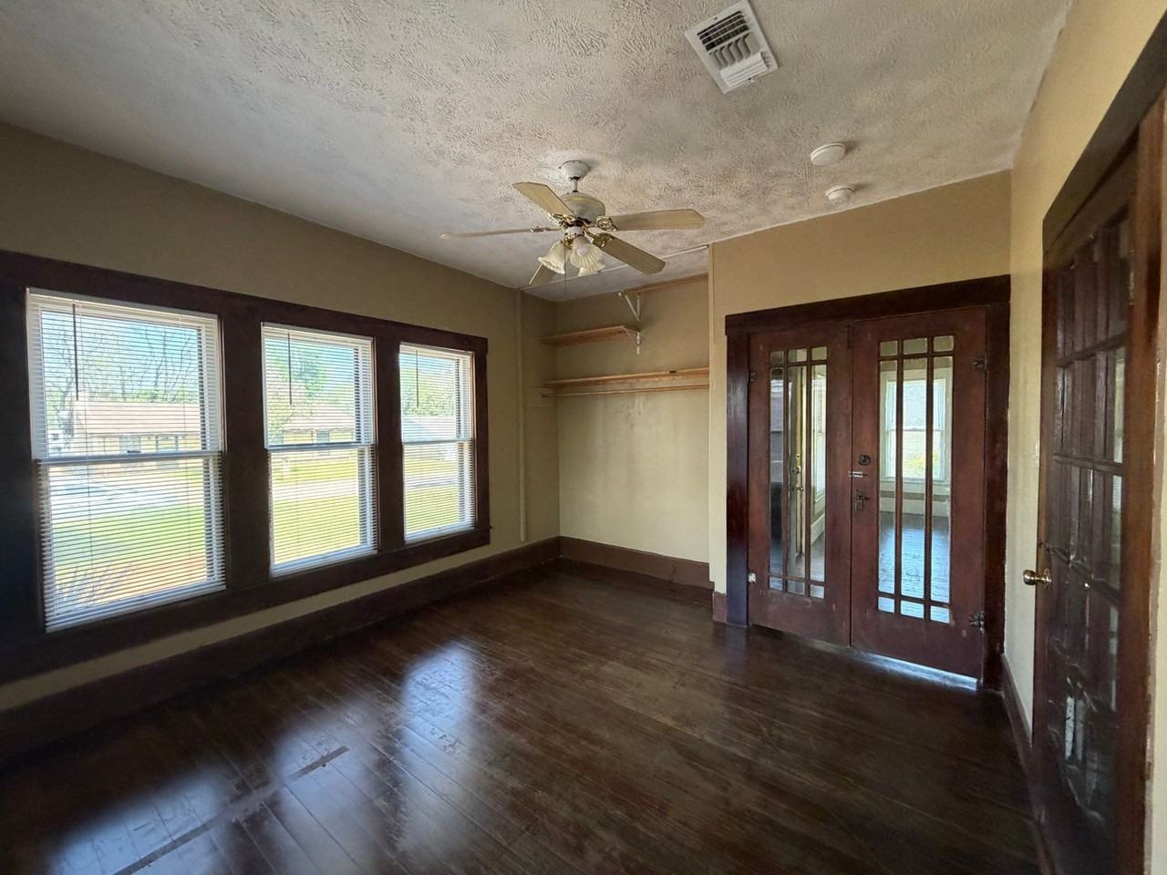 126 Wortham Dr - Photo 7 of 15