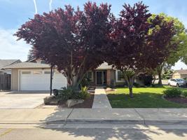 featured image of 194 Mesquite Ct